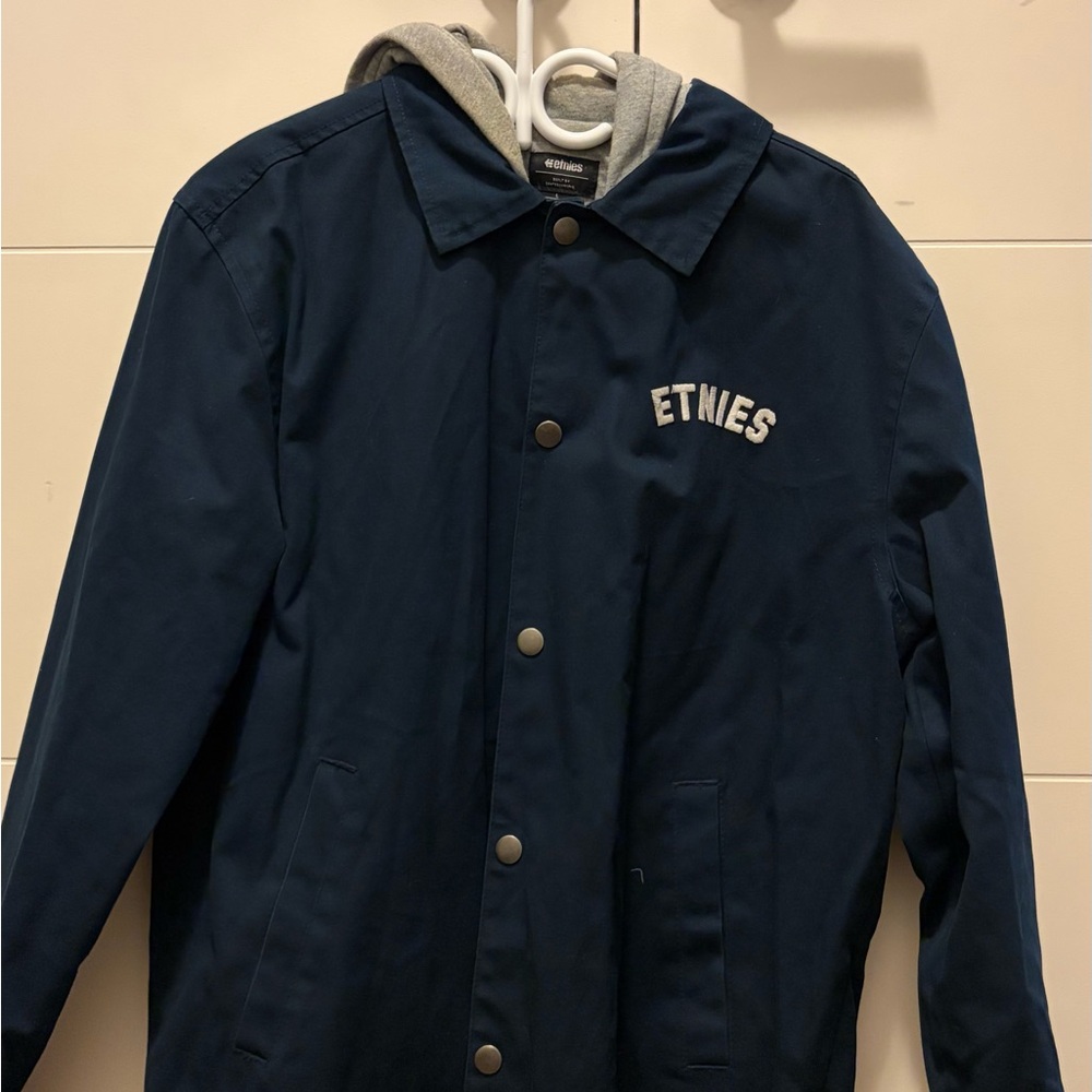 Etnies Men's Dark Blue Jacket with Gray Hood